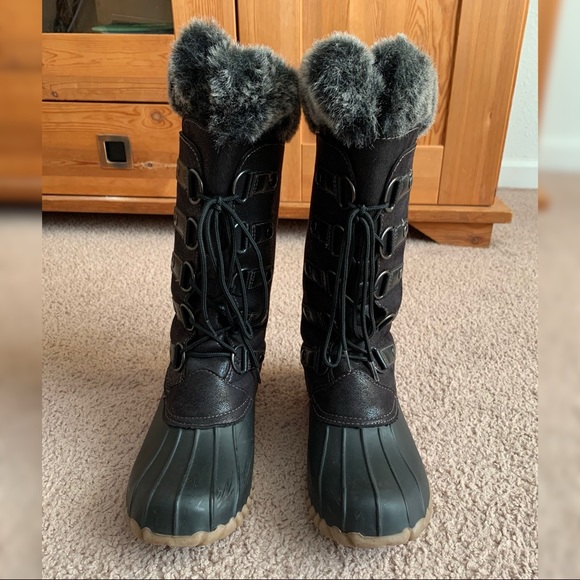 Women’s Boots - Picture 2 of 9